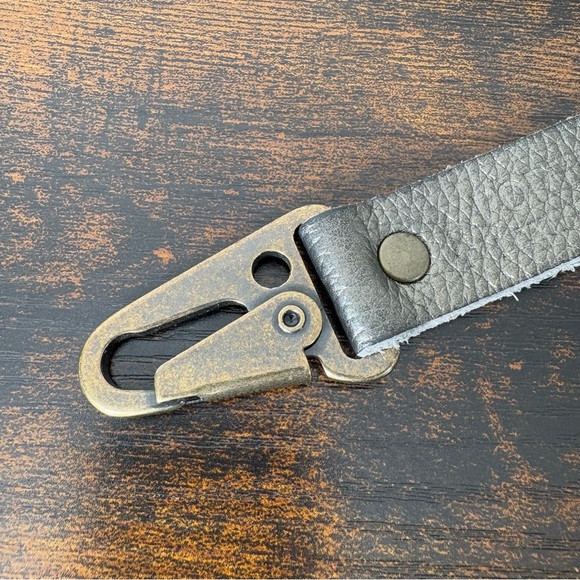 PLG PORTLAND LEATHER Long Keychain in Stardust - Picture 4 of 6